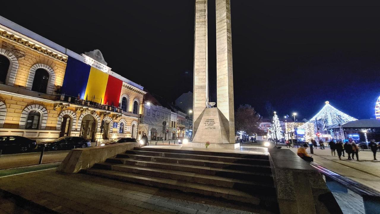 Royal Mansion In Unirii Square Lägenhet Cluj-Napoca Exteriör bild